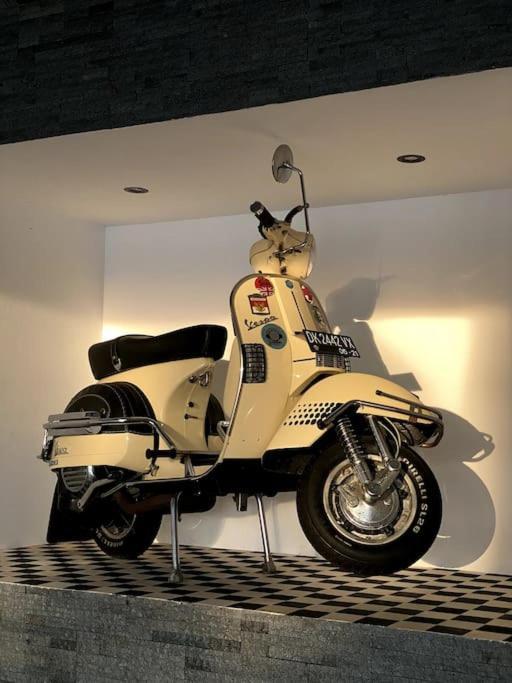 Villa Vespa Lovina Eksteriør billede
